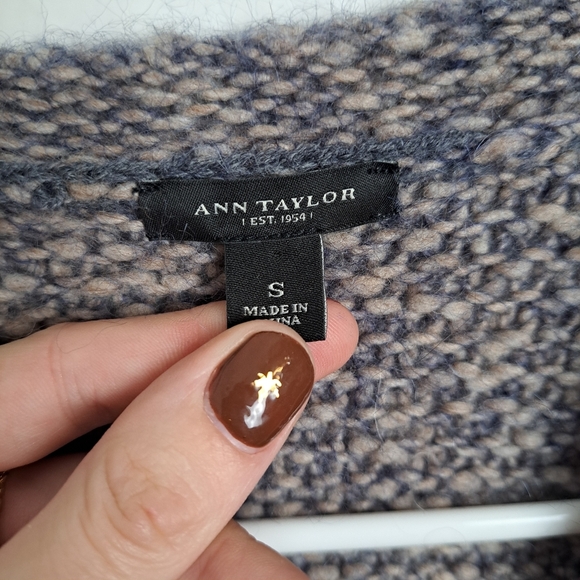 Ann Taylor Knit Grey Cream Merino Wool Alpaca Mohair Sweater Cardigan Size Small - Picture 6 of 8